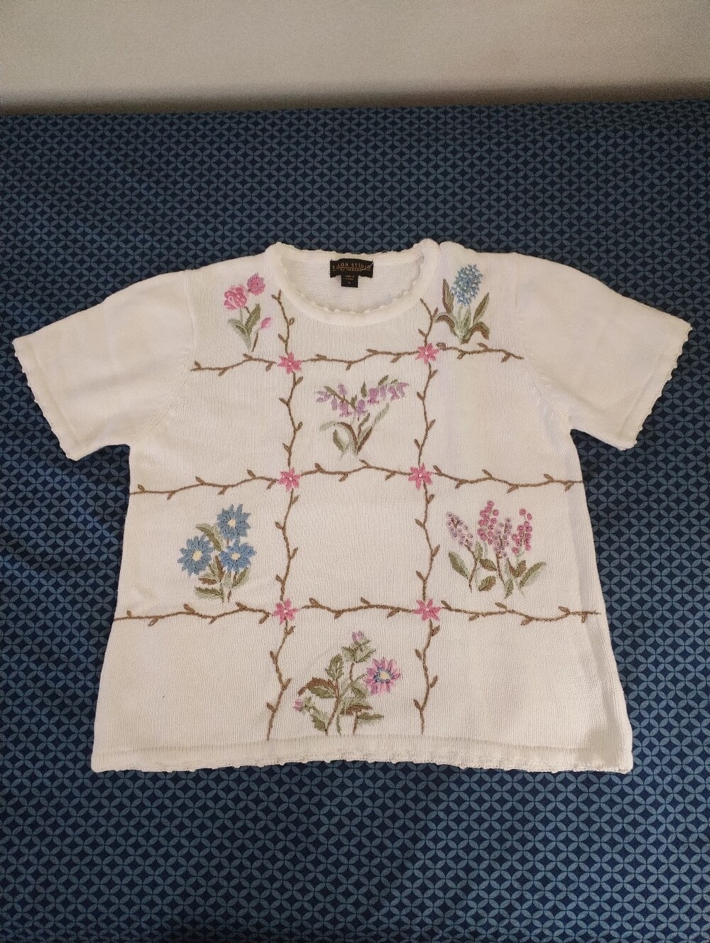 Floral Embroidered Short-Sleeve Knit Sweater - White Salon Studio By haband